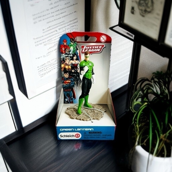 Green Lantern Justice League Figure Schleich Collectible Figurine Action Figure - Picture 1 of 4